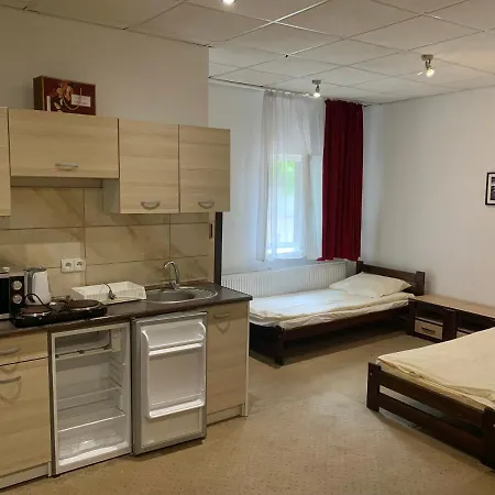 Ferienwohnung Pierwsza Mila Starowka Konin Konin  Exterior foto