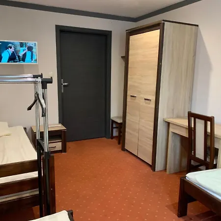Ferienwohnung Pierwsza Mila Starowka Konin Konin  Exterior foto